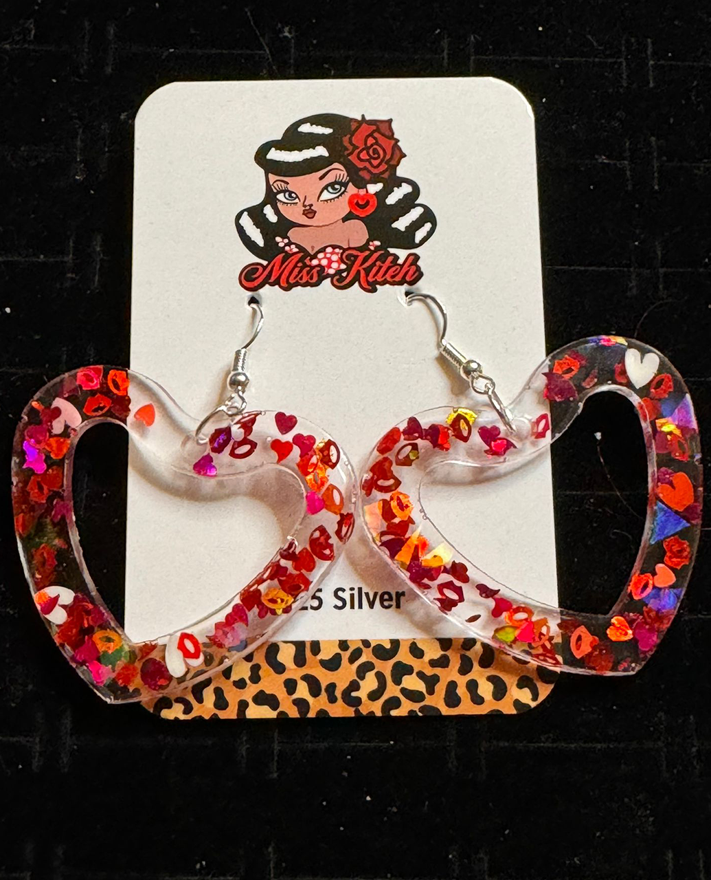 Hearts & Kisses, Heart Hoop