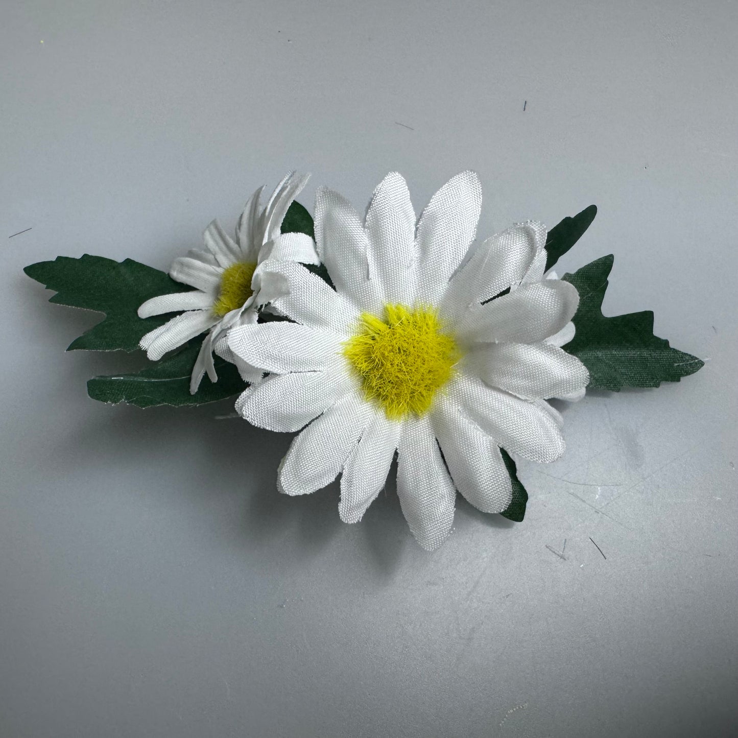 Triple Daisy Hair Flower Medium